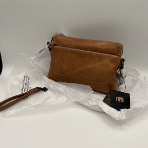 Frye Crossbody/ Wristlet; beige.. NEW